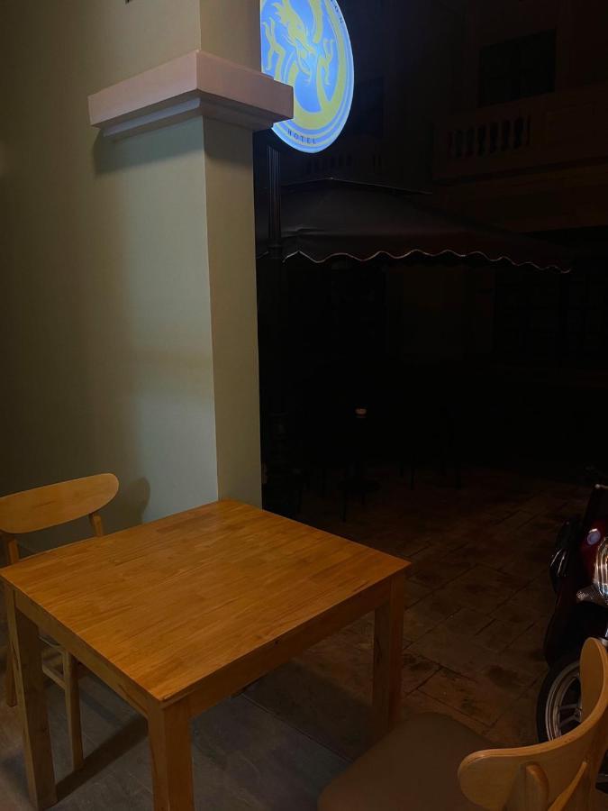 Golden Dragon Hotel دونغ دونغ المظهر الخارجي الصورة